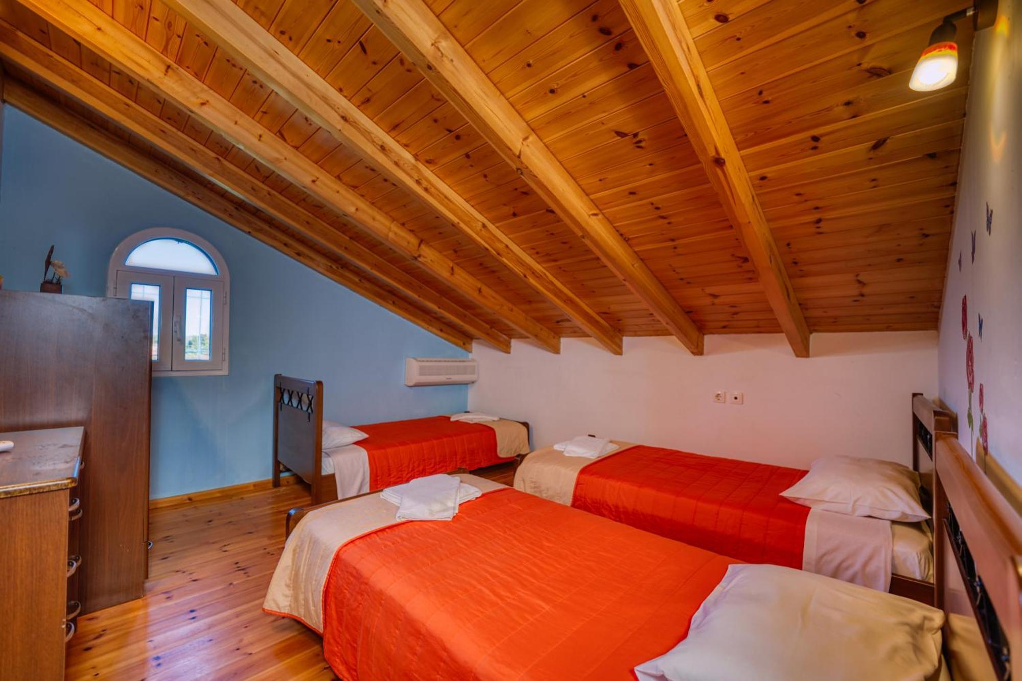 Stefanias Appartments Ágios Matthaíos Exteriér fotografie